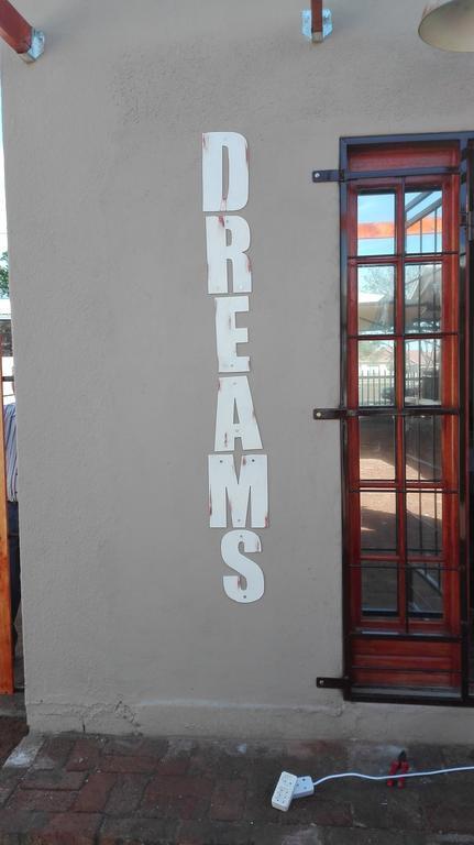 Dreams Hotel Beaufort West Exterior photo